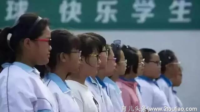 “谢谢爸妈还让我活着”学习重压下的中国孩子.让千万家长泪奔