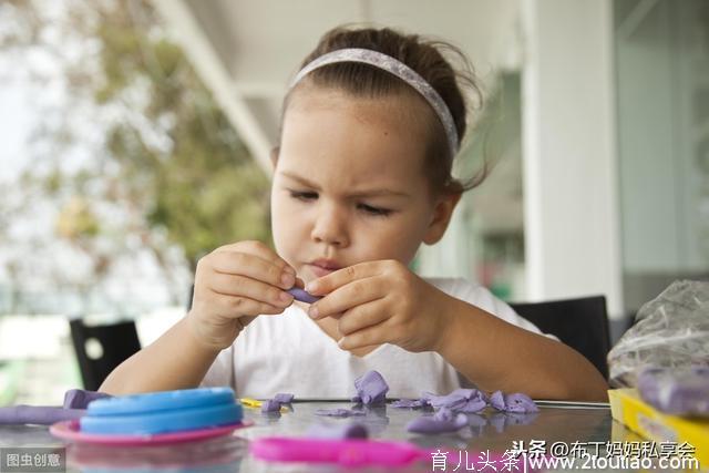 孩子说大话爱吹牛是不诚实？误解的孩子，父母可采取4招进行引导