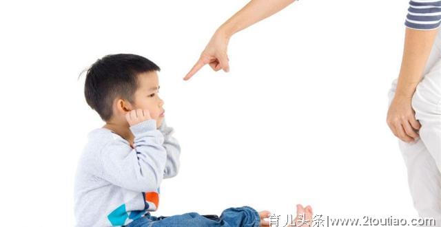 孩子弄坏20万音响，妈妈故意抵赖，亲子教养与责任