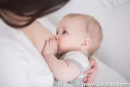 母乳喂养不简单，教你正确的哺乳