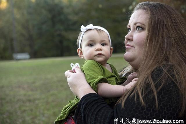 美国女子被误诊，差点流产，孩子是如何活下来的