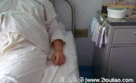 生产胎儿体重过大，医生建议剖腹产，产妇不听，结果母子现状堪忧