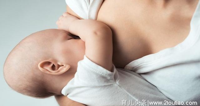 母乳喂养最初的几天，宝宝要吃多久？吃哪边？吃几次？新妈早了解