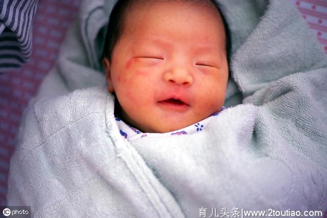 给准妈妈8个坚持母乳喂养的理由，为宝宝带来最好的人生开端