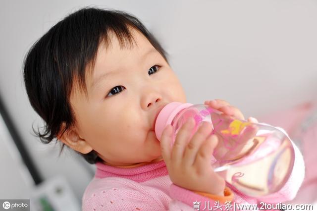 给准妈妈8个坚持母乳喂养的理由，为宝宝带来最好的人生开端