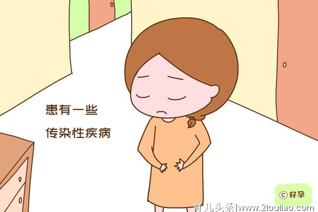 母乳喂养好处多，但以下情况宝妈别太执着喂奶，以免伤己伤娃