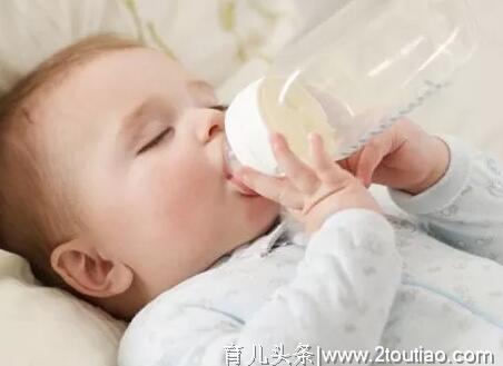 母乳喂养不够不可怕，可以科学的混合喂养