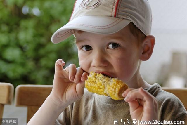 孩子不能吃零食？没零食的童年不完美！教你如何吃零食健康又营养