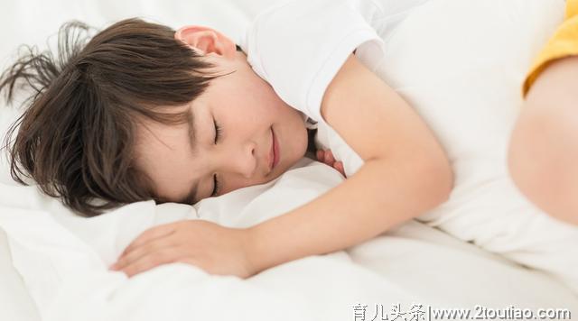 学龄前孩子还在使用尿不湿正常吗？多年幼儿老师：这种很普遍