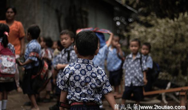 育儿议题：哭一会儿就好，这是必经之路？孩子多大送幼儿园最好？