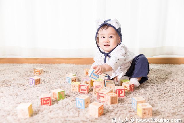 孩子没上幼儿园之前要不要上早教？各在利弊，家长学会选择