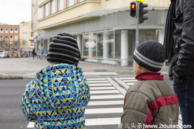 面对疫情不必害怕，对幼儿进行生命教育，三种途径让孩子学习了解