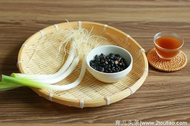 孩子经常积食感冒怎么办？常备“小儿至宝”，在家就能调理