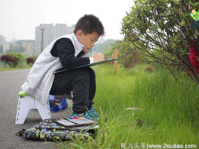 简笔画适不适合幼儿启蒙？父母应该如何来为孩子做美术启蒙呢？